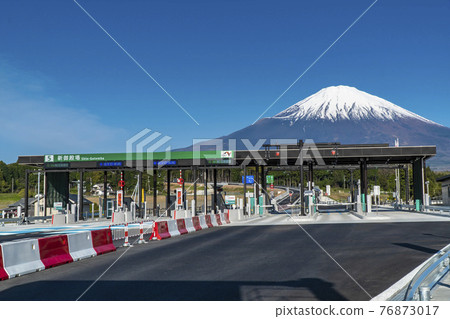 2021年4月10日開通的新東名高速公路新御殿場IC 2021年4月10日開通的新東名高速公路新御殿場IC 76873017