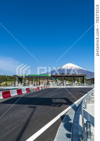 2021年4月10日開通的新東名高速公路新御殿場IC 2021年4月10日開通的新東名高速公路新御殿場IC 76873018