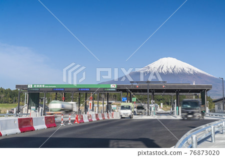 2021年4月10日開通的新東名高速公路新御殿場IC 76873020