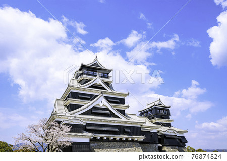 修復工作進展順利的熊本城天守閣恢復了美麗的面貌(攝於2021年3月22日) 修復工作進展順利的熊本城天守閣恢復了美麗的面貌(攝於2021年3月22日) 76874824