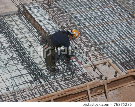 Floor slab reinforcement work Floor slab reinforcement work 76875286