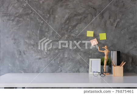 Work space Mock up white tabletop with books and pencils on white wood desk with copy space for products display montage 76875461