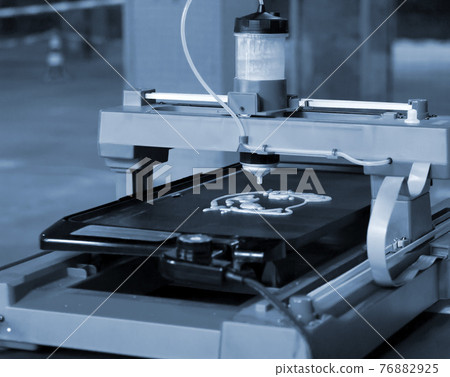 3d printer that printing liquid dough. 3D printer printing pancakes 3d printer that printing liquid dough. 3D printer printing pancakes 76882925