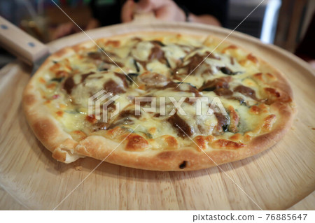 pizza ,cheese pizza or beef pizza pizza ,cheese pizza or beef pizza 76885647