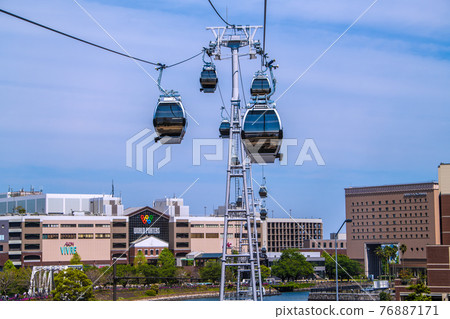 Yokohama cityscape in Japan starts operation! Futuristic "air transportation" "YOKOHAMA AIR CABIN" = 22nd 76887171