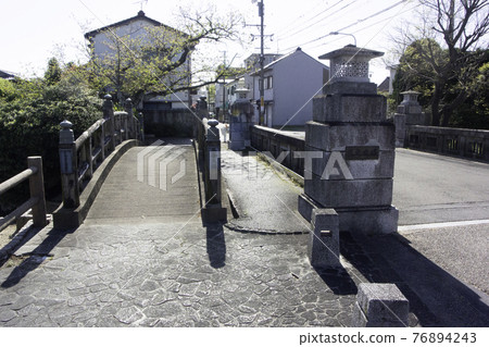 Tokaido Kuwana-juku: Mini Sanjo Ohashi Bridge and Minami Ote Bridge, a park that talks about history 76894243