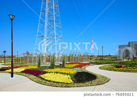 新宮前公園的花壇和滑梯 新公園 新宮前公園的花壇和滑梯 新公園 76895021