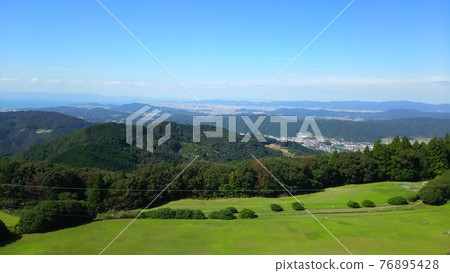 山 76895428