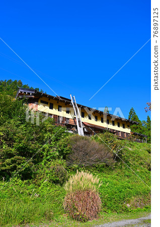 白山市白峰舊杉原家梯 白山市白峰舊杉原家梯 76897125