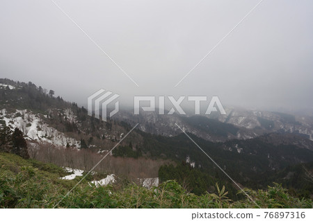 《岡山縣》冬季，高清水步道風光 76897316