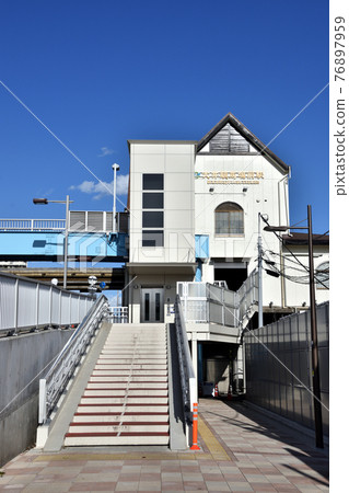 Oi Racetrack Station on the Tokyo Monorail Oi Racetrack Station on the Tokyo Monorail 76897959