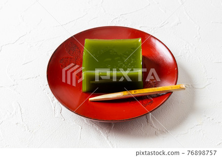 Matcha agar Sweets using matcha (Japanese powder tea) 76898757