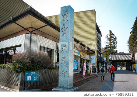 The entrance to Zuiganji Temple, a national treasure of Matsushima, one of the three most scenic spots in Japan The entrance to Zuiganji Temple, a national treasure of Matsushima, one of the three most scenic spots in Japan 76899331
