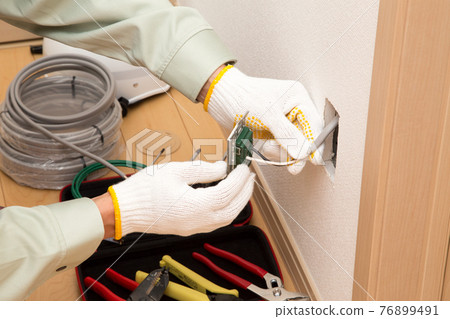 Electrical construction work  76899491