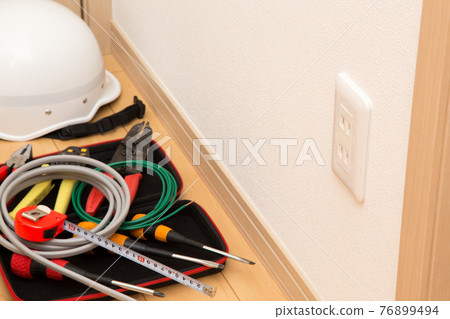 Electrical work Outlet installation work Expansion work image Copy space 76899494