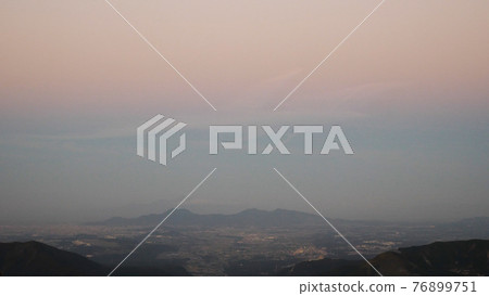 麻生太郎 76899751