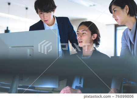 Business person working at a company 76899806