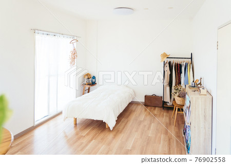 一個人住的房間 76902558