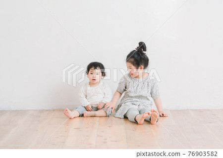Good friend sister 76903582