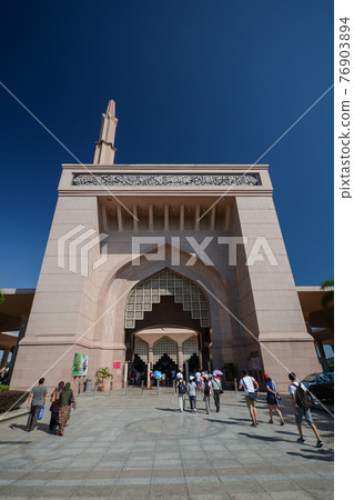 Gate of Putra Mosque, Putrajaya, Malaysia 76903894