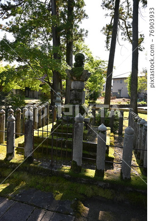 Tomb of Asakura Yoshikage, Gorinto, Ono City Tomb of Asakura Yoshikage, Gorinto, Ono City 76903933