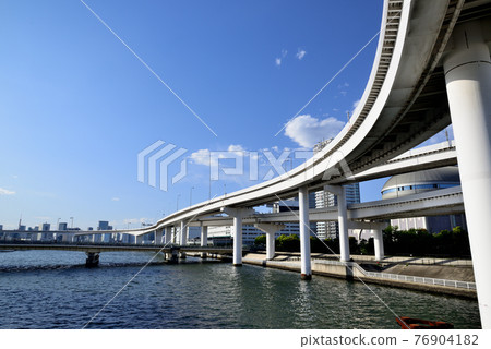 Scenery of Ariake Junction on the Tokyo Metropolitan Expressway Bayshore Line Scenery of Ariake Junction on the Tokyo Metropolitan Expressway Bayshore Line 76904182