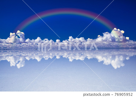 Rainbow over Mirror Lake Uyuni Salt Flat Rainbow over Mirror Lake Uyuni Salt Flat 76905952