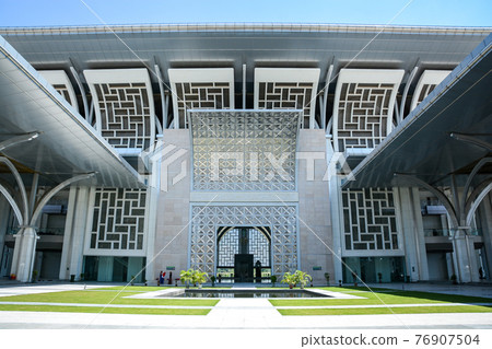 Tuanku Mizan zainal abidin mosque 76907504