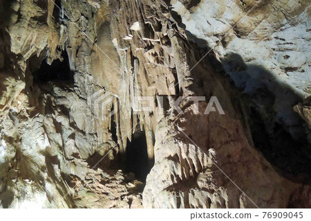 Inazumi underwater cave Inazumi underwater cave 76909045