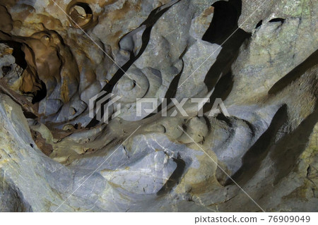 Inazumi underwater cave Inazumi underwater cave 76909049