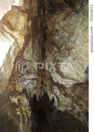 Inazumi underwater cave Inazumi underwater cave 76909052