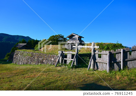 鳥越城遺址 白山市 鳥越 76911245
