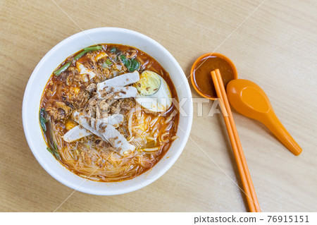 Overhead view of simple prawn noodles or hokkien mee, popular food in Penang, Malaysia Overhead view of simple prawn noodles or hokkien mee, popular food in Penang, Malaysia 76915151