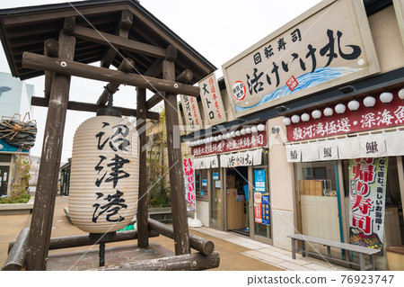 【沼津港街景】 76923747