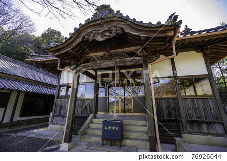 Taro Shrine Haiden, Asakuchi City, Okayama Prefecture 76926044