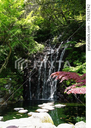 神奈川縣足柄下市地區箱根町與玉木瀑布相鄰的瀑布 神奈川縣足柄下市地區箱根町與玉木瀑布相鄰的瀑布 76928742
