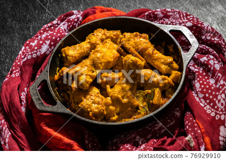 Chicken curry Asian style very spicy chicken curry 76929910
