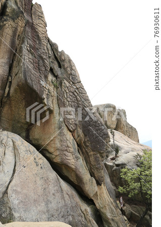 Yangju-si. Bulgoksan. Samdanbawi. Namgeunseok. Pyeonggwibawi. Crocodile rock 76930611