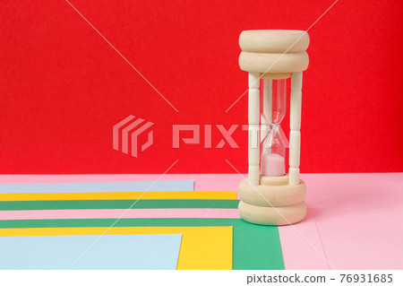Hourglass, clock, sand, time, time, miscellaneous goods, accessories, household goods, interior, time, daily necessities, clock Hourglass, clock, sand, time, time, miscellaneous goods, accessories, household goods, interior, time, daily necessities, clock 76931685