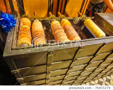 traditional Czech street food - trdelnik 76933279