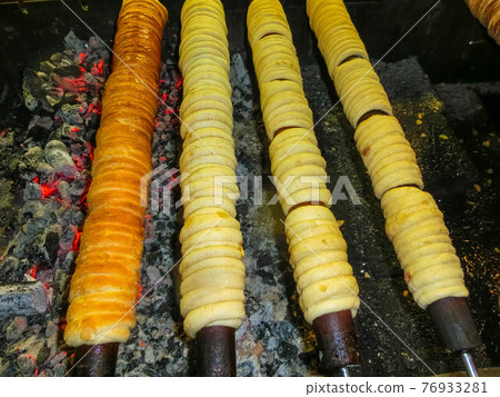 traditional Czech street food - trdelnik 76933281