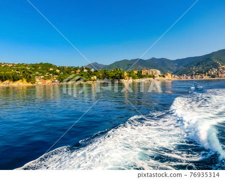 The sea view of town Rapallo in Liguria, Italy. 76935314