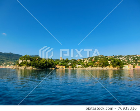 The sea view of town Rapallo in Liguria, Italy. The sea view of town Rapallo in Liguria, Italy. 76935316