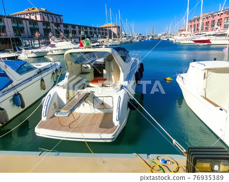 View of the seaport of Genoa - 76935389