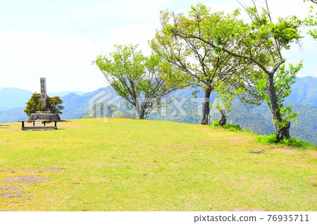 Kuroi Castle [Continued Top 100 Japanese Castles] 76935711