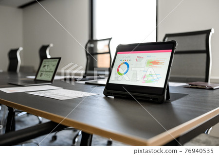 conference room  76940535