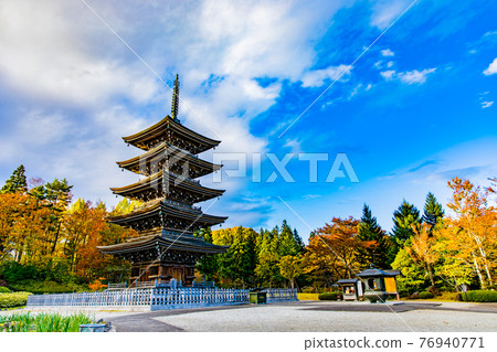 Gokurakusan Saihoji Temple Five-storied Pagoda 76940771