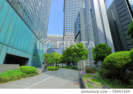 [大阪] 天氣晴朗的JR大阪站 76941584