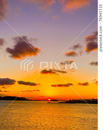 Sunset Sunset 76945516