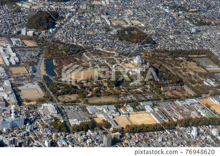 Aerial view of Himeji Castle from the east side 76948620